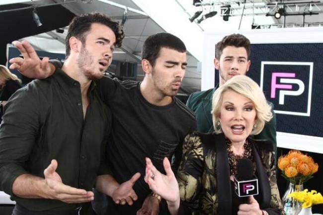 The Jonas Brothers serenade Joan with their new single 'First Time'.