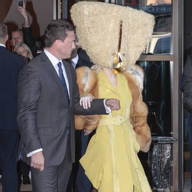 Lady Gaga caused an uproar in her 'Haute Coiffure'
