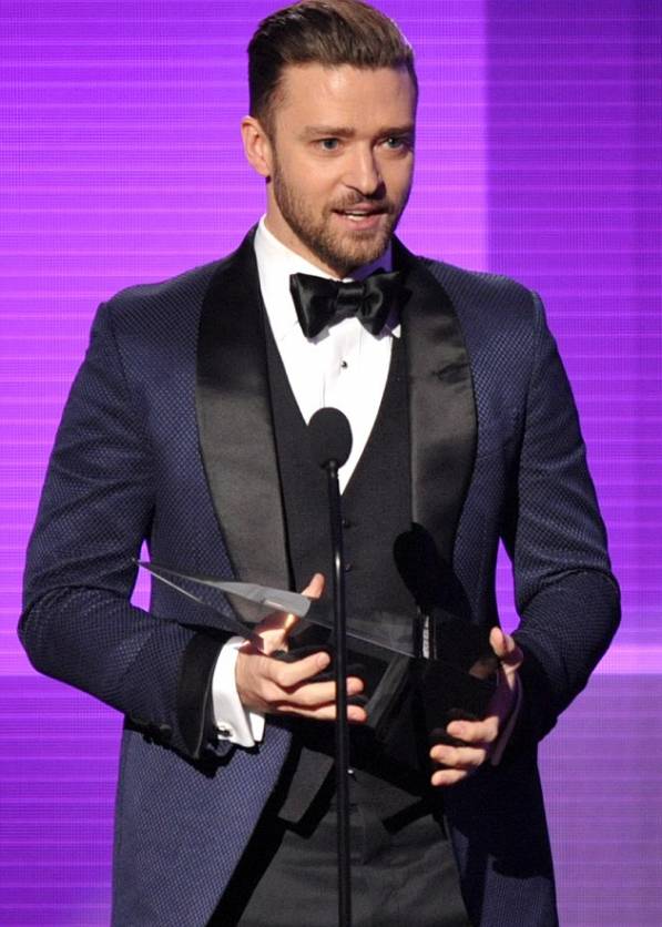Justin Timberlake wins Best R&B Artist and Best Pop-Rock Artist.