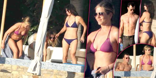 Jennifer Aniston and Courtney Cox relax in the sun in Cabo San Lucas for New Year's.
